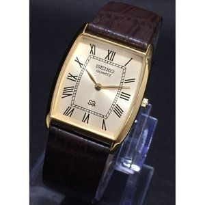 Vintage Seiko Quartz Mens Gold Watch & Black  accents W/ Leather Strap